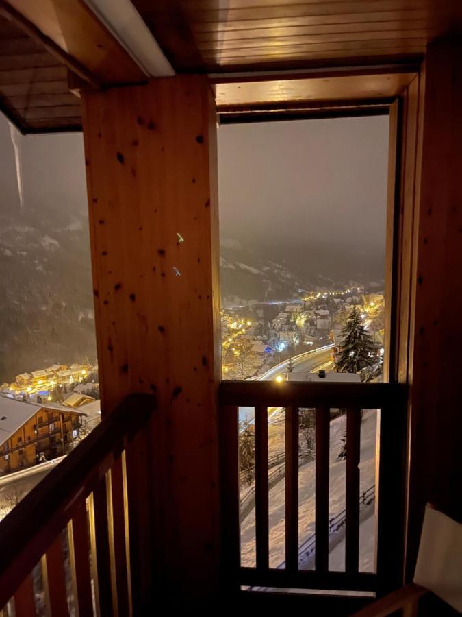 Charmant Studio A Meribel Avec Cheminee Apartment Exterior photo